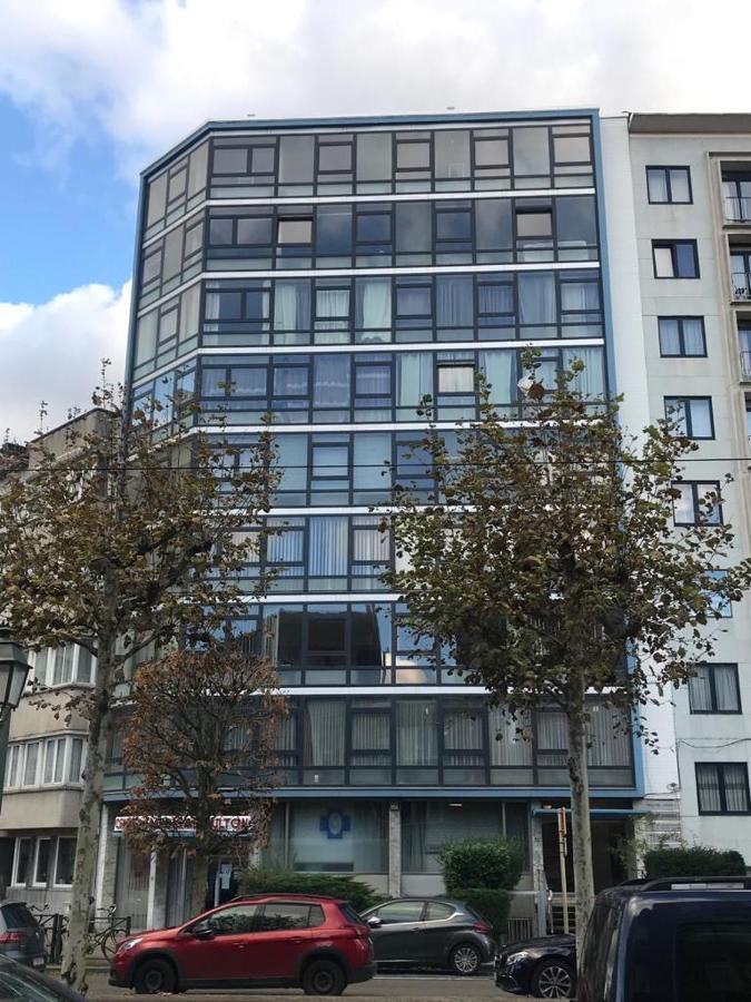 By Night Panoramic Studio For 2 Appartement Brussel